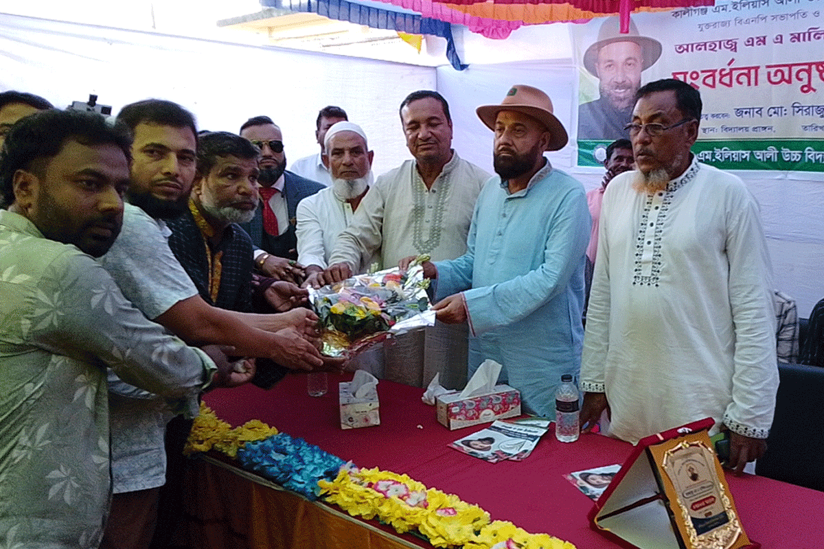 শেখ হাসিনা ভারতে বসে নির্বাচন বানচালের ষড়যন্ত্র করছে: এমএ মালিক