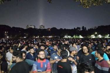মধ্যরাতে উত্তাল বুয়েট, বিক্ষোভ ঢাবিতেও
