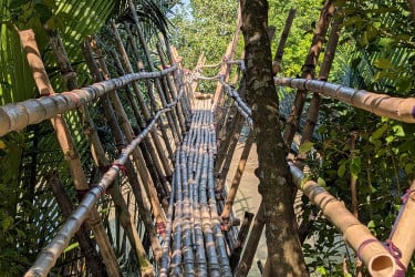 এক সাঁকোতে ৪ হাজার মানুষের দুঃখ লাঘব