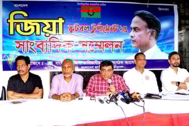 তৃণমূলের খেলোয়াড়দের উৎসাহ দিতে জিয়া ফুটবল টুর্নামেন্ট : শামীম
