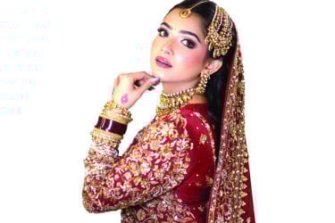 ডান্সিং ডিভা তানজিন তিশা