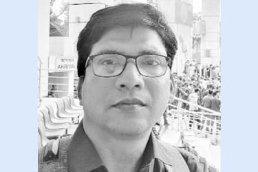 সূর্য দেখুক ঐতিহ্যের সূর্যঘড়ি
