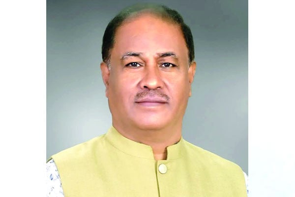 রাজনীতিতে অনৈক্য দৃশ্যমান