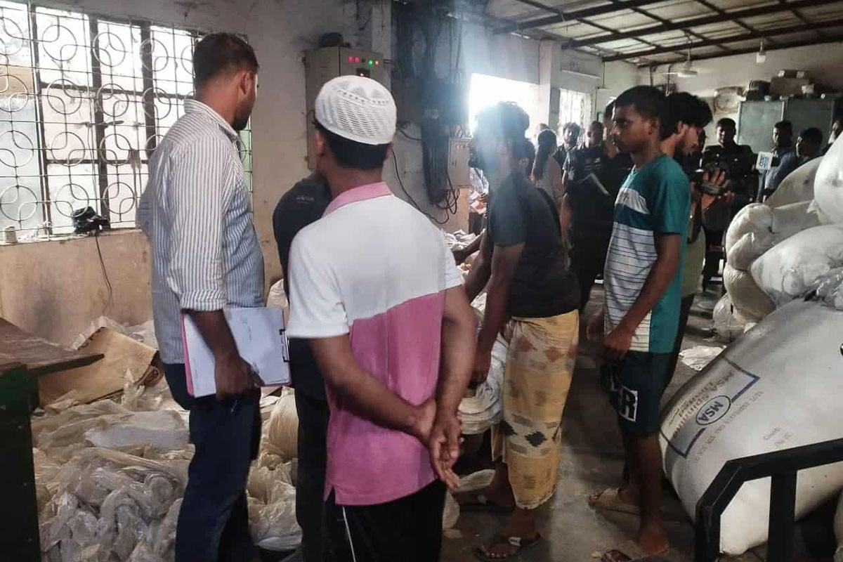 দেশজুড়ে পরিবেশ অধিদফতরের অভিযান: জব্দ, জরিমানা ও বিদ্যুৎ সংযোগ বিচ্ছিন্ন