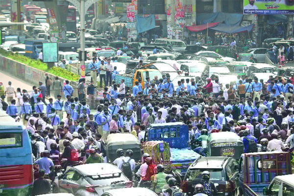 আবারও অবরোধ ভোগান্তি
