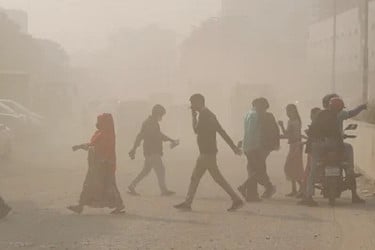 আজ ঢাকার বাতাসের মান কেমন?