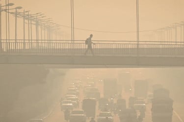 আবারও তীব্র বিষাক্ত দিল্লির বাতাস