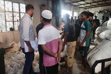 দেশজুড়ে পরিবেশ অধিদফতরের অভিযান: জব্দ, জরিমানা ও বিদ্যুৎ সংযোগ বিচ্ছিন্ন