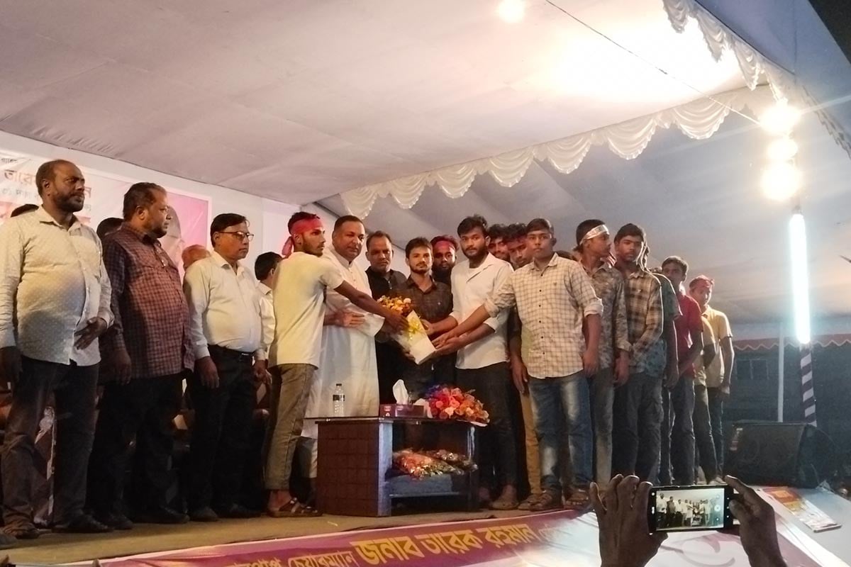 লালমনিরহাটে বৈষম্যবিরোধী আন্দোলনের শতাধিক নেতাকর্মীর বিএনপিতে যোগদান