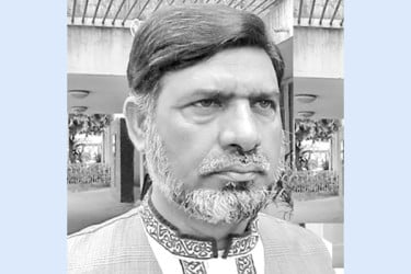 কালো দাগ রেখেই নতুন বাংলাদেশের পথ চলা