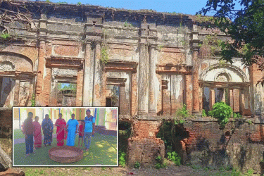রাজবাড়ী সংস্কারে মিলল শতবর্ষের লোহার কড়াই, স্থানীয়দের কৌতূহল