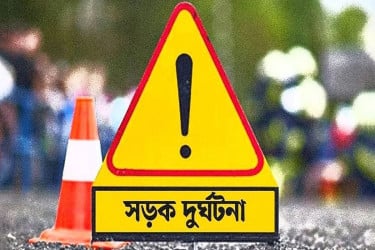 ট্রলি-মোটরসাইকেলের মুখোমুখি সংঘর্ষে ২ কিশোর নিহত