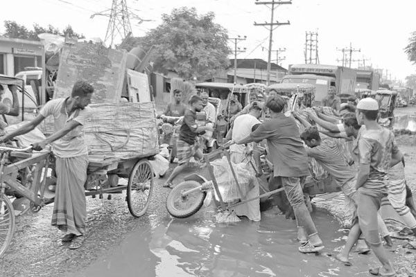 অধিকাংশ সড়কই বেহাল