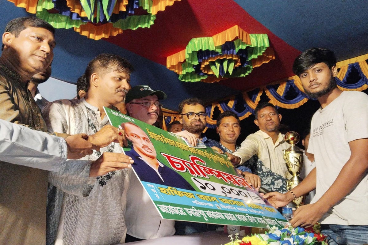 পিরোজপুরে আরাফাত রহমান কোকো স্মৃতি টুর্নামেন্টের ফাইনাল অনুষ্ঠিত