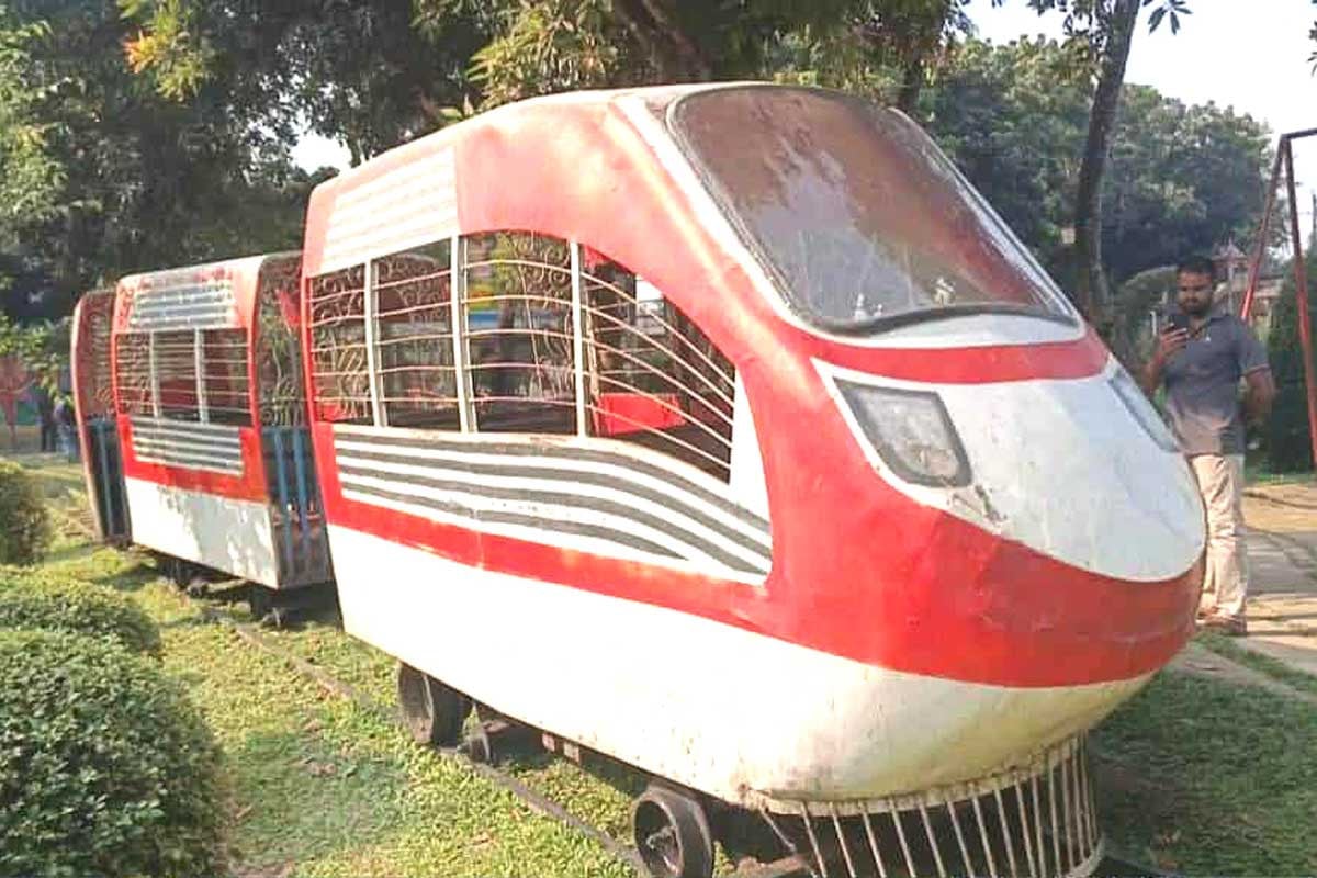 রংপুর চিড়িয়াখানায় মিনি ট্রেনের চাপায় শিশুর মৃত্যু