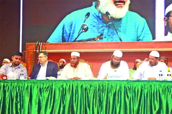 একমঞ্চে জাতীয় নেতারা