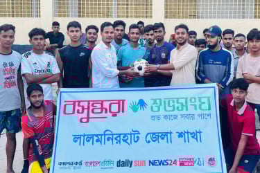 ডিজিটাল ডিভাইস আসক্তি রোধে বসুন্ধরা শুভসংঘের প্রীতি ফুটবল ম্যাচ