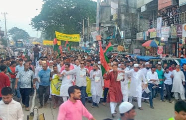 ময়মনসিংহে বিএনপির ৩১ দফা প্রচারণা বৃদ্ধির লক্ষ্যে গণমিছিল