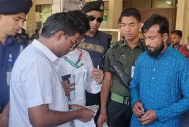 হবিগঞ্জে ট্রেনের টিকিট কালোবাজারি, ৭ জনকে জরিমানা