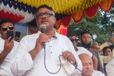 দেশের মানুষ এখন ভোট দেয়ার জন্য মুখিয়ে আছে: দুলু