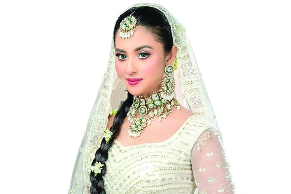 ফুরফুরে মেজাজে বুবলী