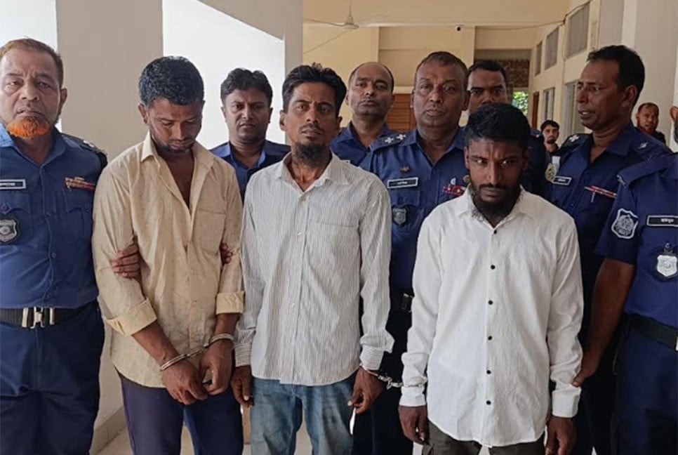 বরিশালে গৃহবধূকে ধর্ষণের দায়ে ৪ জনের মৃত্যুদণ্ড