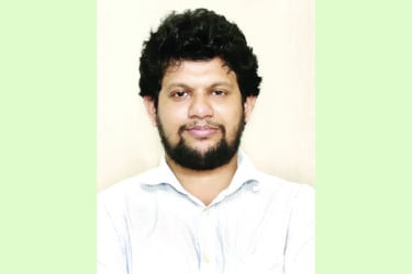 সংঘাতের জন্য সবাই মুখিয়ে আছে