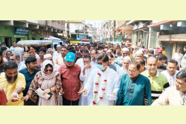কুমিল্লায় বিএনপির ৩১ দফা লিফলেট বিতরণ