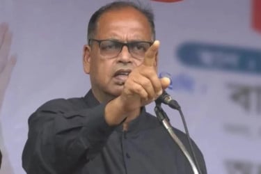 চারদিকে অদৃশ্য শক্তি ও ধান্দাবাজ গোষ্ঠী ষড়যন্ত্রে লিপ্ত: দুদু