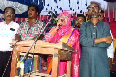 জয়পুরহাট-২ আসনে ভোটের মাঠে এলডিপির কেন্দ্রীয় নেত্রী কারিমা