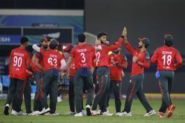 এবার টি-২০ সিরিজ জয়ের লক্ষ্যে ফিল্ডিংয়ে টাইগাররা