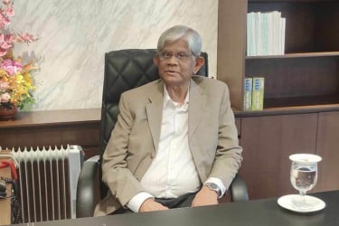 দ্বিপাক্ষিক বাণিজ্যে আগ্রহী পাকিস্তান : অর্থ উপদেষ্টা