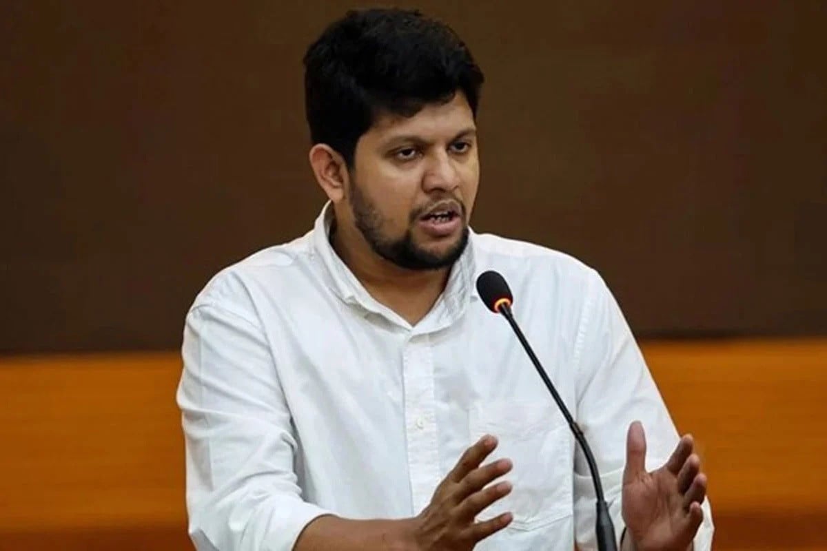 আওয়ামী লীগ ২০১৪ সালের পর দেউলিয়া হয়ে গেছে : তথ্য উপদেষ্টা