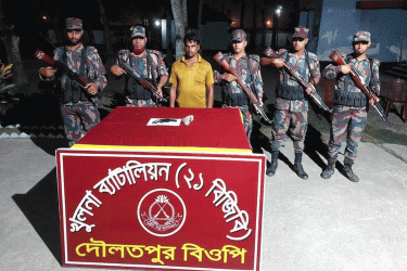 বেনাপোল সীমান্তে পিস্তলসহ একজন আটক