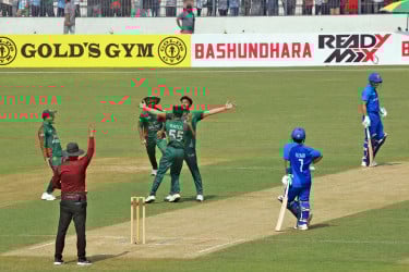 ১৯ বছর পর বগুড়ার শহীদ চান্দু স্টেডিয়ামে ফিরল ক্রিকেট