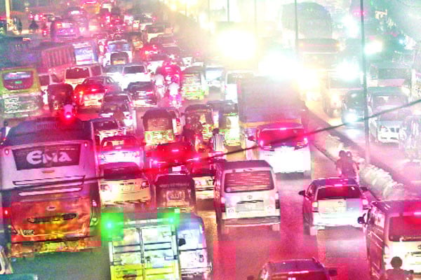 যানজটে নাভিশ্বাস