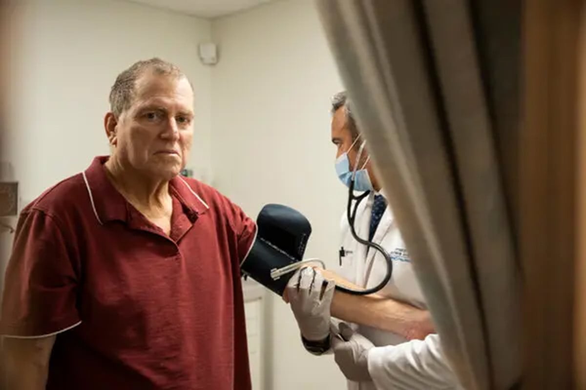 রেকর্ড ২৭১ দিন শূকরের কিডনি নিয়ে বেঁচে ছিলেন অ্যান্ড্রুজ