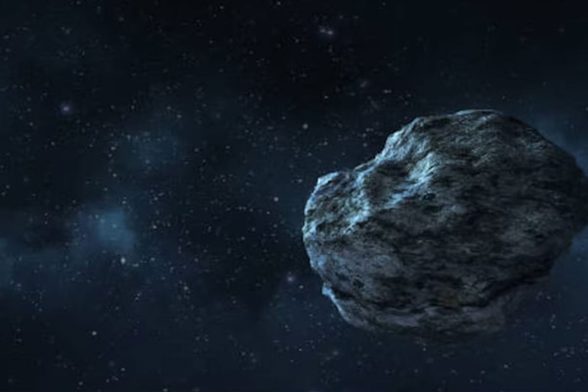 চাঁদের মাটিতে লুকানো ছিল বিরল উল্কাপিণ্ড