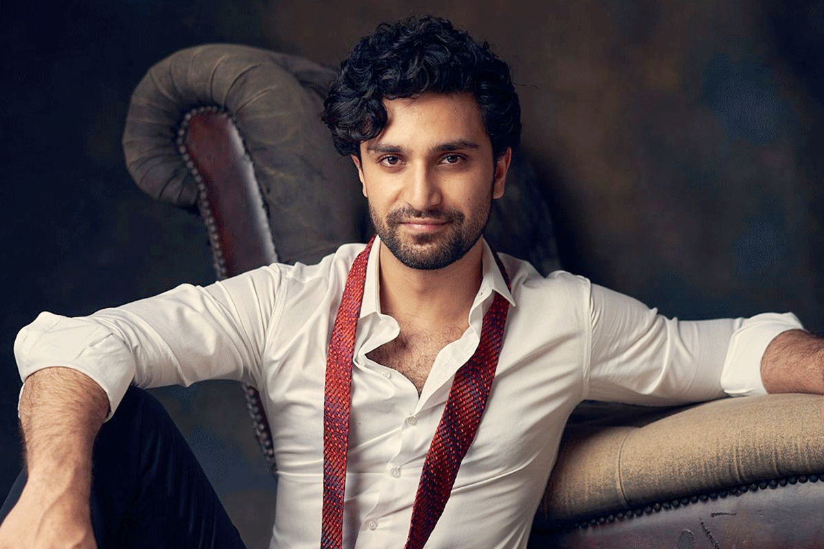 ঢাকায় আসছেন পাকিস্তানি অভিনেতা আহাদ