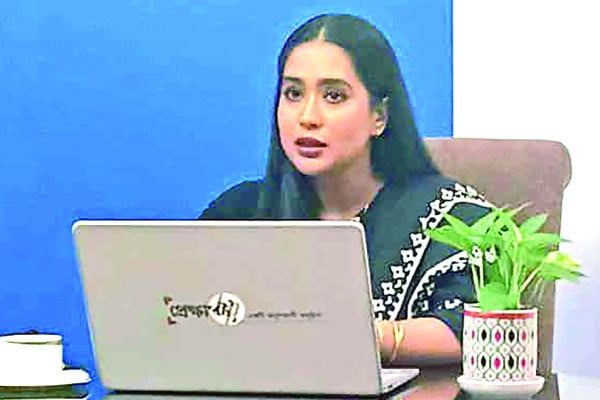 প্রেক্ষাপট উপস্থাপনায় জাকিয়া বারী মম