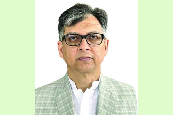 পক্ষপাত আশা করি না