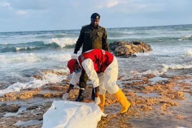 ভূমধ্যসাগরে নৌকাডুবি: ১৮ অভিবাসনপ্রত্যাশীর মরদেহ উদ্ধার