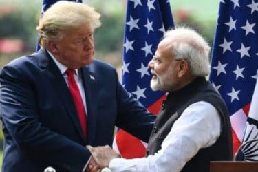 পাকিস্তানের সঙ্গে যুদ্ধ, আবারও মোদির বিরুদ্ধে ট্রাম্পের নতুন কটাক্ষ