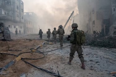 ইসরায়েলি হামলা চলছেই, একদিনে ৪৬ শিশুসহ ১০৪ হত্যা