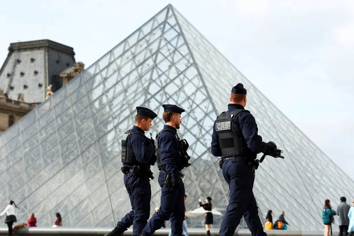 ল্যুভরে দুর্ধর্ষ চুরি, আরও যা জানা গেলো