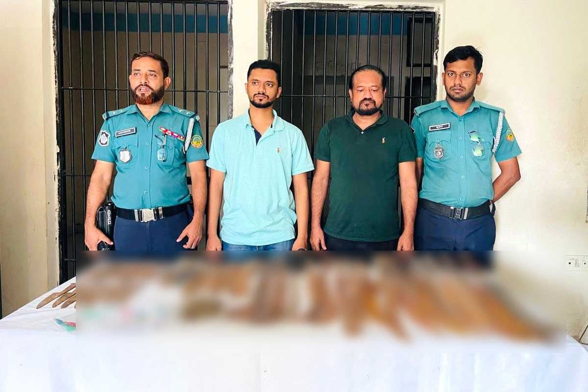 গাজীপুরে যৌথবাহিনীর অভিযানে অস্ত্র ও মাদকসহ বাবা-ছেলে আটক