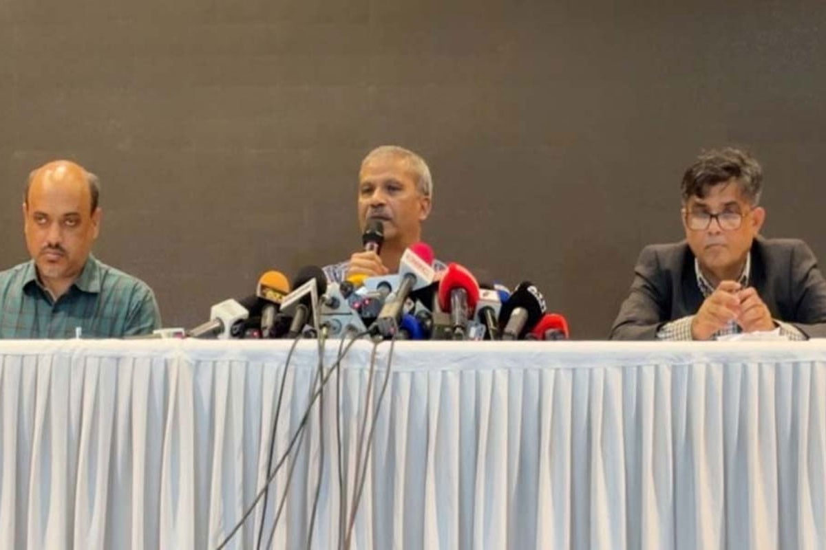 দ্রুতই গণভোটের সিদ্ধান্ত দেবেন প্রধান উপদেষ্টা: আইন উপদেষ্টা