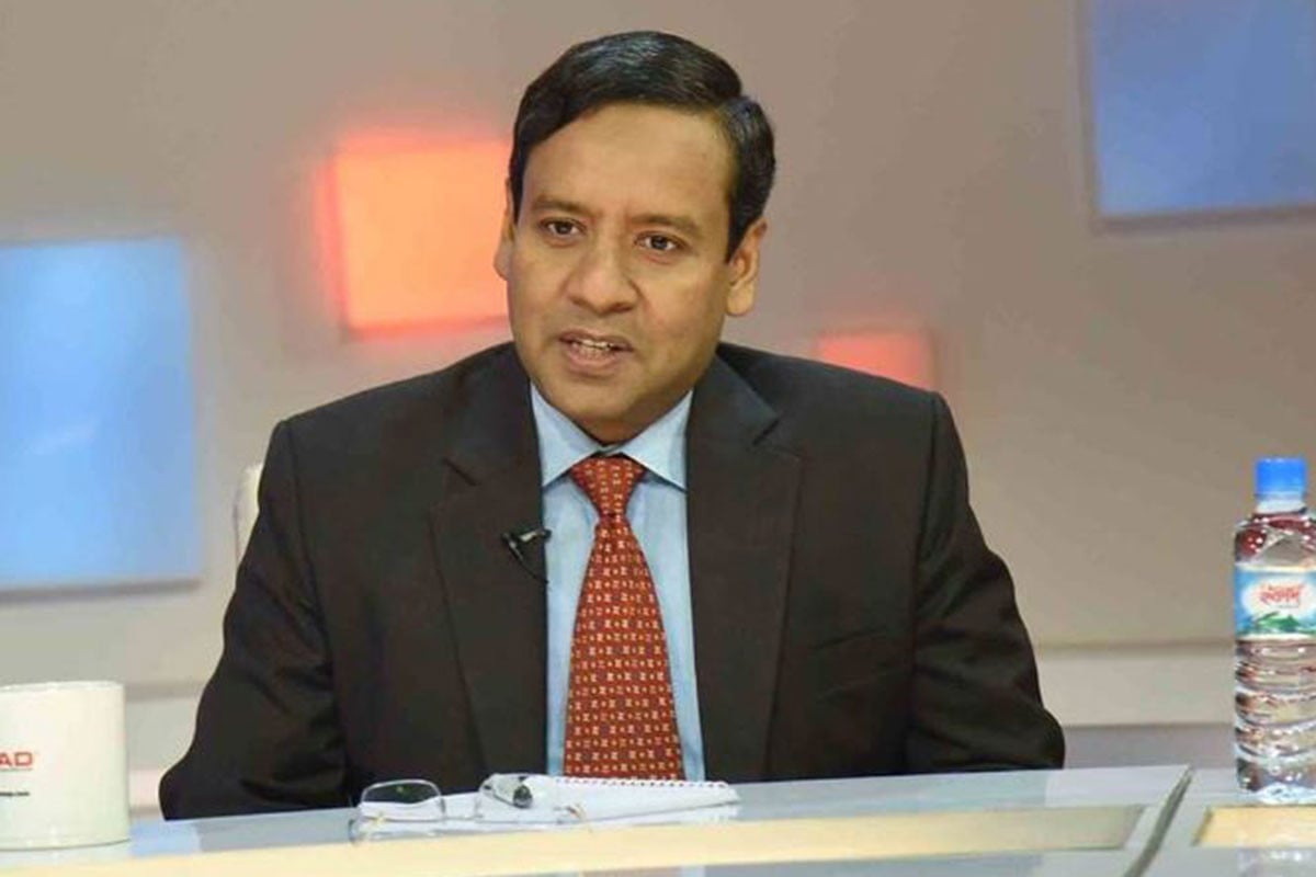 ‘শাপলা যদি দিতেই চান একটু ফুটাইয়া দিলে ক্ষতি কী?’