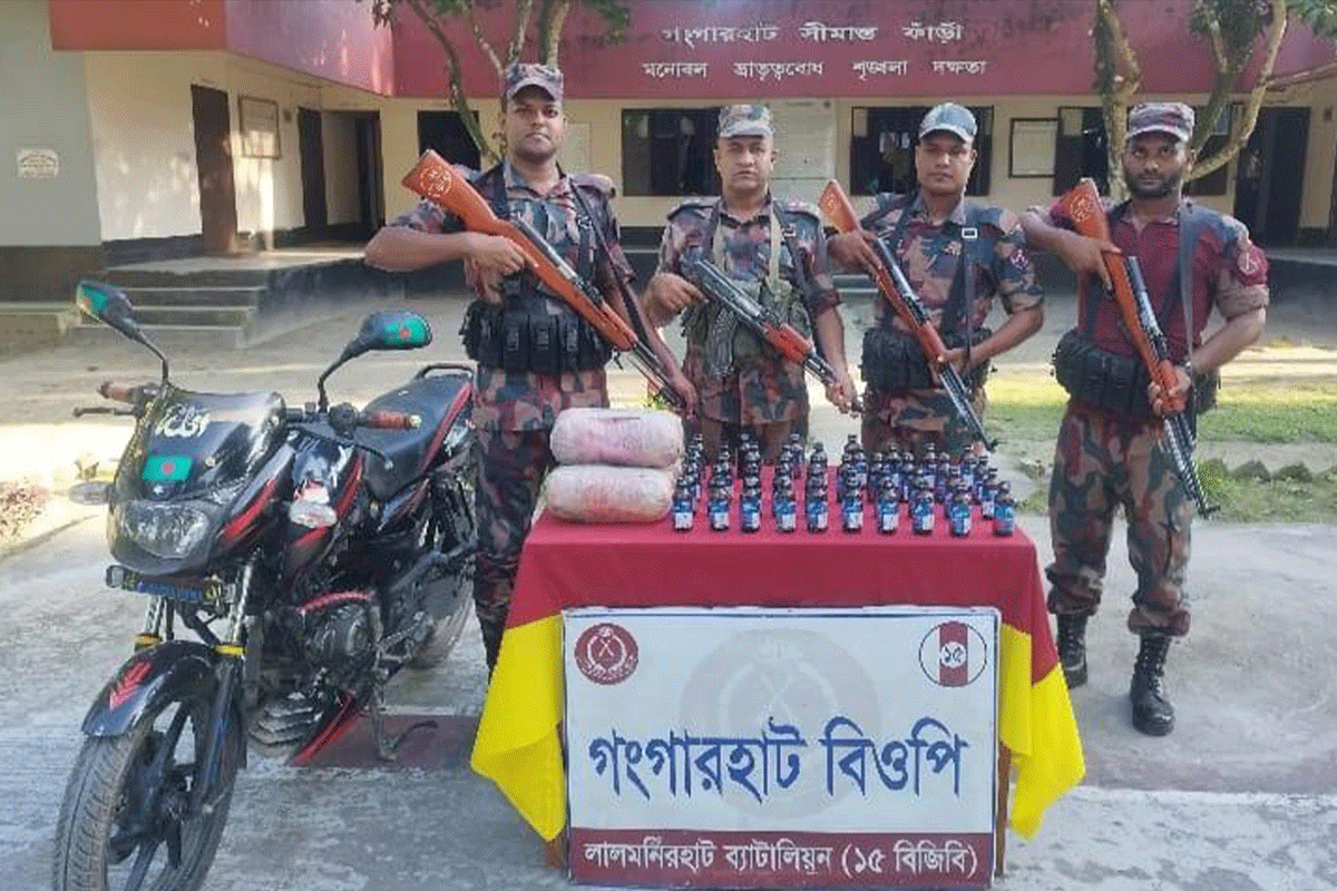 লালমনিরহাট সীমান্তে ভারতীয় গরু ও বিপুল মাদকদ্রব্য জব্দ