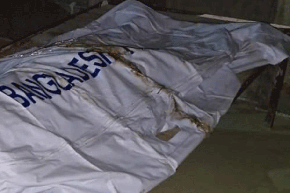 সোনারগাঁয়ে কাভার্ডভ্যানের চাপায় অটোরিকশায় থাকা তরুণ নিহত